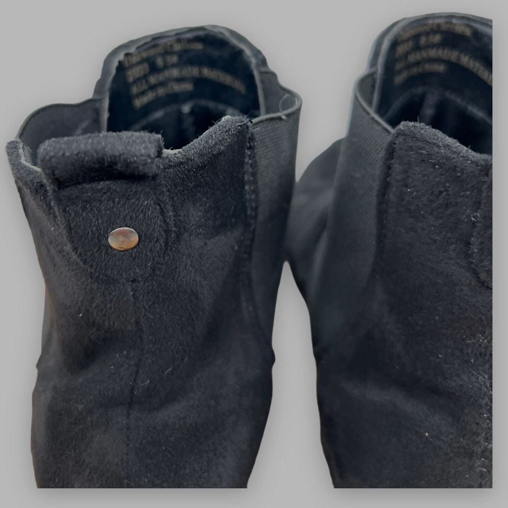 Seven7 Chelsea Boots Men Size 9 Black Oakwood Chelsea Urban Chic Faux Suede‎ - Picture 11 of 12